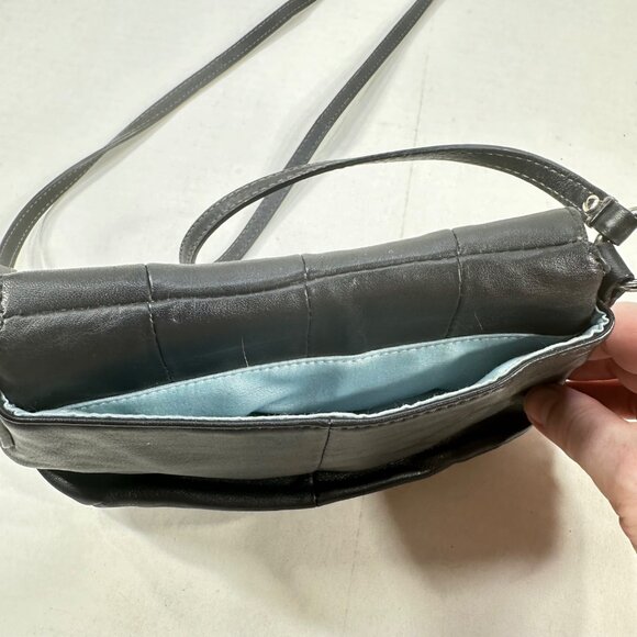 Coach Black Leather Crossbody Bag Buckle Detail Light Blue Interior Preowned - Picture 8 of 12